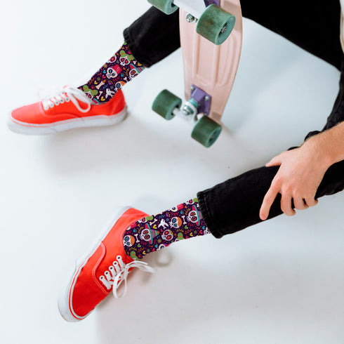 Κάλτσες #doyoudaresocks Digital Printed Casual Purple Skulls (code 60111)